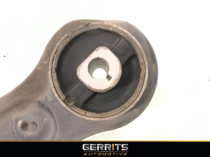Bras de suspension avant gauche d'un Renault Megane IV Estate (RFBK) 1.6 Energy dCi 130 2018