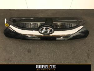 Used Grille Hyundai iX35 (LM) 1.6 GDI 16V Price € 99,00 Margin scheme offered by Gerrits Automotive