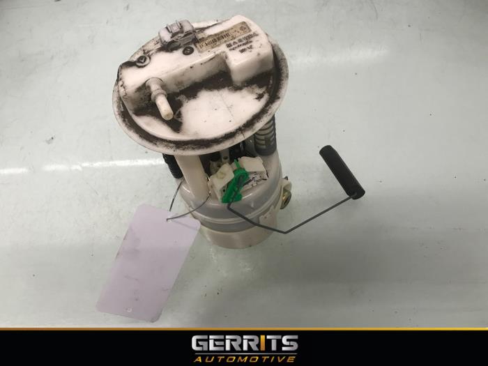 Gebrauchte Kraftstoffpumpe Elektrisch Renault Modus/Grand Modus (JP) 1.4 16V Preis € 39,60 Margenregelung angeboten von Gerrits Automotive BV