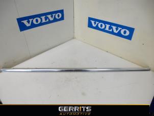 Used Window rubber Volvo S80 (AR/AS) 2.5 T Turbo 20V Price € 31,90 Margin scheme offered by Gerrits Automotive