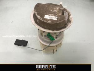 Used Electric fuel pump Peugeot 307 CC (3B) 2.0 16V Price € 34,10 Margin scheme offered by Gerrits Automotive