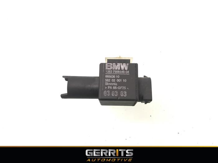 Begagnade Relä BMW 3 serie (E46/4) 316i 16V Pris € 21,98 Marginaltabell erbjuds av Gerrits Automotive BV
