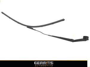 Used Front wiper arm Ford Transit Connect (PJ2) 1.6 TDCi 16V 95 Price € 24,99 Margin scheme offered by Gerrits Automotive