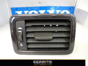 Usados Rejilla de aire de salpicadero Volvo S80 (AR/AS) 2.5 T Turbo 20V Precio € 25,30 Norma de margen ofrecido por Gerrits Automotive