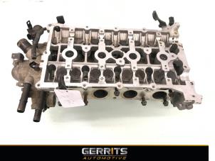 Używane Glowica cylindra Kia Carens III (FG) 2.0i CVVT 16V Cena € 399,99 Procedura marży oferowane przez Gerrits Automotive