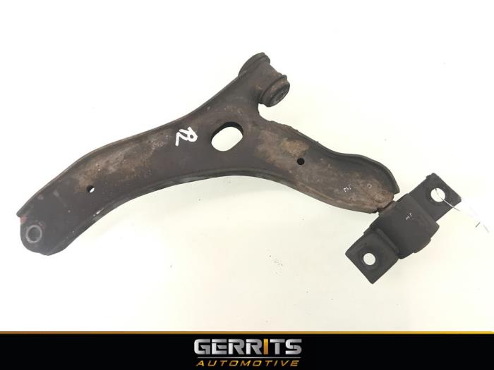 Front wishbone, right from a Ford Transit Connect 1.8 TDCi 75 2007