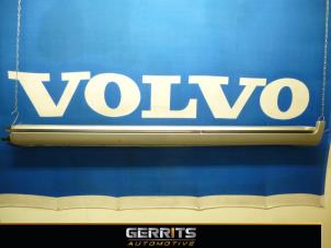 Usagé Jupe gauche Volvo V70 (SW) 2.3 T5 20V Prix € 49,50 Règlement à la marge proposé par Gerrits Automotive