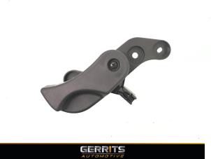 Used Hood lever BMW 2 serie Gran Tourer (F46) 218d 2.0 TwinPower Turbo 16V Price € 27,48 Margin scheme offered by Gerrits Automotive