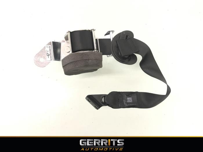 Rear seatbelt, right from a BMW 2 serie Gran Tourer (F46) 218d 2.0 TwinPower Turbo 16V 2020