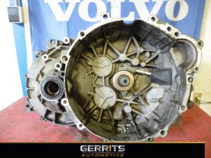 Używane Skrzynia biegów Volvo V70 (SW) 2.4 D5 20V Cena € 339,00 Procedura marży oferowane przez Gerrits Automotive