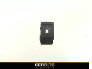 Used Tank cap cover switch Volkswagen Passat (3B3) 1.8 Turbo 20V Price € 21,98 Margin scheme offered by Gerrits Automotive