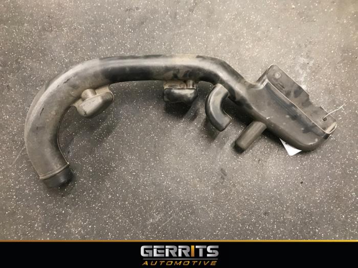 Air intake hose Nissan Qashqai 2.0 16V 1021733S01