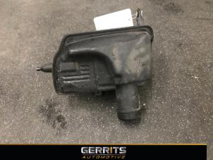 Used Air box Nissan Qashqai (J10) 2.0 16V Price € 38,48 Margin scheme offered by Gerrits Automotive