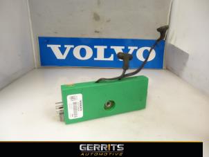 Używane Wzmacniacz anteny Volvo S80 (AR/AS) 2.4 D5 20V 180 Cena € 21,98 Procedura marży oferowane przez Gerrits Automotive