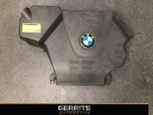 Używane Pokrywa silnika BMW 3 serie (E46/4) 316i 16V Cena € 32,98 Procedura marży oferowane przez Gerrits Automotive