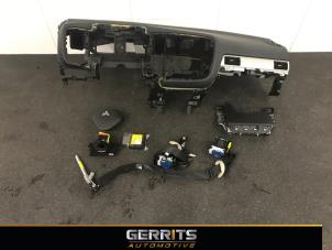 Used Airbag set + module Mitsubishi Outlander (GF/GG) 2.0 16V PHEV 4x4 Price € 799,99 Margin scheme offered by Gerrits Automotive