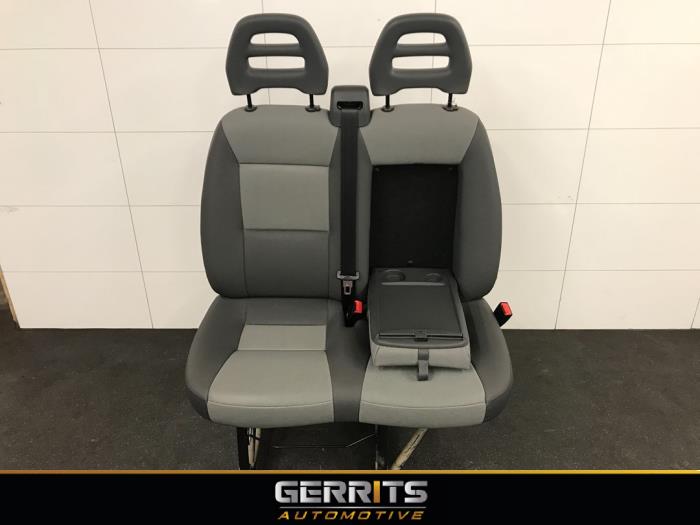 Double front seat, right from a Fiat Ducato (250) 2.3 D 130 Multijet 2018