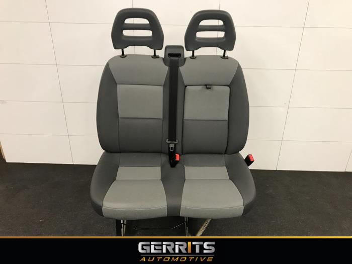 Double front seat, right from a Fiat Ducato (250) 2.3 D 130 Multijet 2018