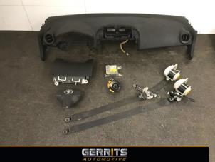Usagé Kit + module airbag Toyota RAV4 (A3) 2.0 16V VVT-i 4x4 Prix € 449,99 Règlement à la marge proposé par Gerrits Automotive
