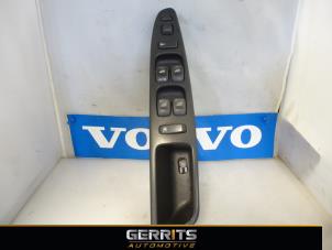 Używane Przelacznik elektrycznej szyby Volvo S40 (VS) 2.0 16V Turbo Cena € 21,98 Procedura marży oferowane przez Gerrits Automotive BV