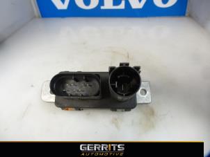 Used Glow plug relay Volvo V40 (MV) 2.0 D2 16V Price € 31,90 Margin scheme offered by Gerrits Automotive