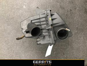 Usados Cuerpo de filtro de aire Opel Meriva 1.4 Turbo 16V ecoFLEX Precio € 27,48 Norma de margen ofrecido por Gerrits Automotive