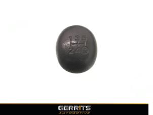 Used Gear stick knob Peugeot 107 1.0 12V Price € 21,98 Margin scheme offered by Gerrits Automotive