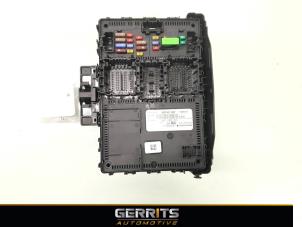 Używane Skrzynka bezpieczników Ford Focus 4 Wagon 1.0 Ti-VCT EcoBoost 12V 125 Cena € 164,98 Procedura marży oferowane przez Gerrits Automotive