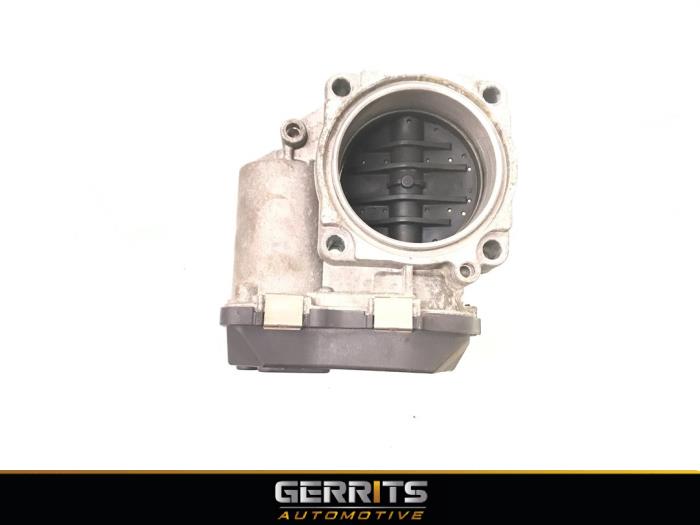 Throttle body from a BMW 3 serie (E90) 318i 16V 2011