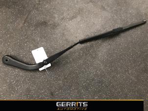Used Front wiper arm BMW 3 serie (E90) 318i 16V Price € 21,98 Margin scheme offered by Gerrits Automotive