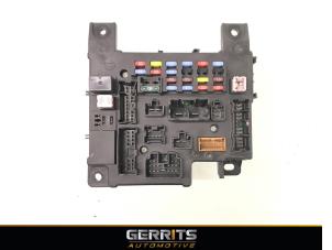 Used Fuse box Mitsubishi Outlander (CW) 2.4 16V Mivec 4x4 Price € 98,98 Margin scheme offered by Gerrits Automotive