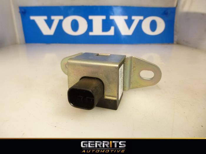 Begagnade Hastighetssensor Volvo XC70 (BZ) 2.4 D5 20V AWD Pris € 38,50 Marginaltabell erbjuds av Gerrits Automotive BV