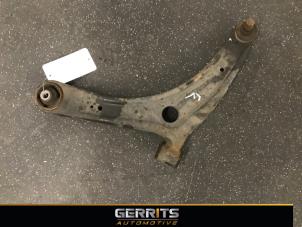 Used Front wishbone, left Mitsubishi Outlander (CW) 2.4 16V Mivec 4x4 Price € 60,48 Margin scheme offered by Gerrits Automotive