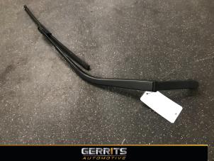 Used Front wiper arm Mitsubishi Outlander (CW) 2.4 16V Mivec 4x4 Price € 21,98 Margin scheme offered by Gerrits Automotive