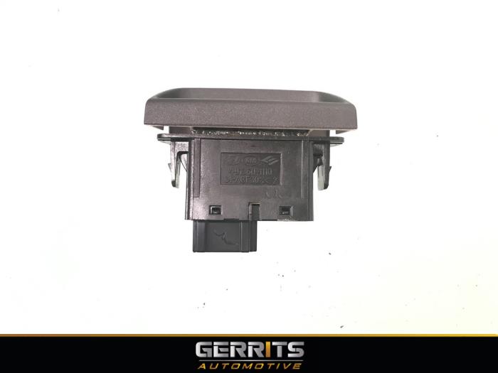 Interruptor de luz de pánico de un Kia Sportage (SL) 1.6 GDI 16V 4x2 2012
