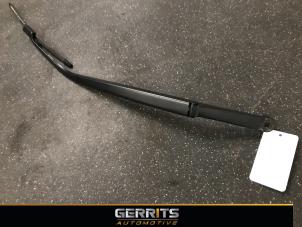Usagé Bras essuie-glace avant Lexus NX I 300h 2.5 16V 4x4 Prix € 38,48 Règlement à la marge proposé par Gerrits Automotive
