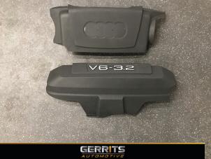 Abdeckblech Motor van een Audi A6 Quattro (C6) 3.2 V6 24V FSI 2004