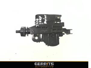 Used Tank flap lock motor Toyota C-HR (X1,X5) 1.8 16V Hybrid Price € 27,48 Margin scheme offered by Gerrits Automotive
