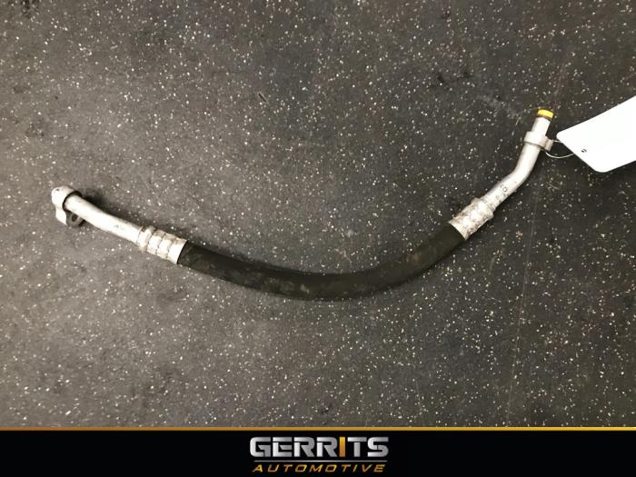 Air conditioning line from a Mercedes-Benz Sprinter 3,5t (906.63) 314 CDI 16V 2017