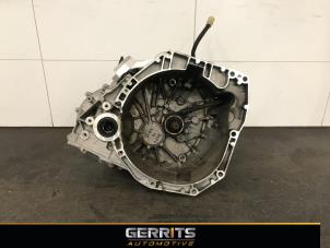 Used Gearbox Renault Scénic IV (RFAJ) 1.3 TCE 140 16V Price € 799,99 Margin scheme offered by Gerrits Automotive