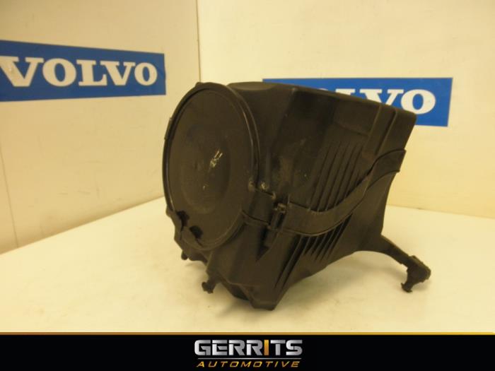 Cuerpo de filtro de aire de un Volvo V50 (MW) 1.8 16V 2008