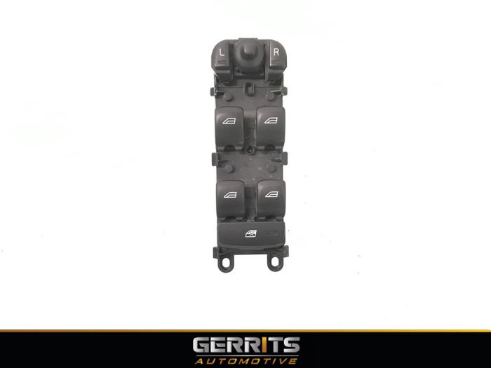 Usados Interruptor de ventanilla eléctrica Volvo V40 (MV) 1.6 D2 Precio € 42,90 Norma de margen ofrecido por Gerrits Automotive BV