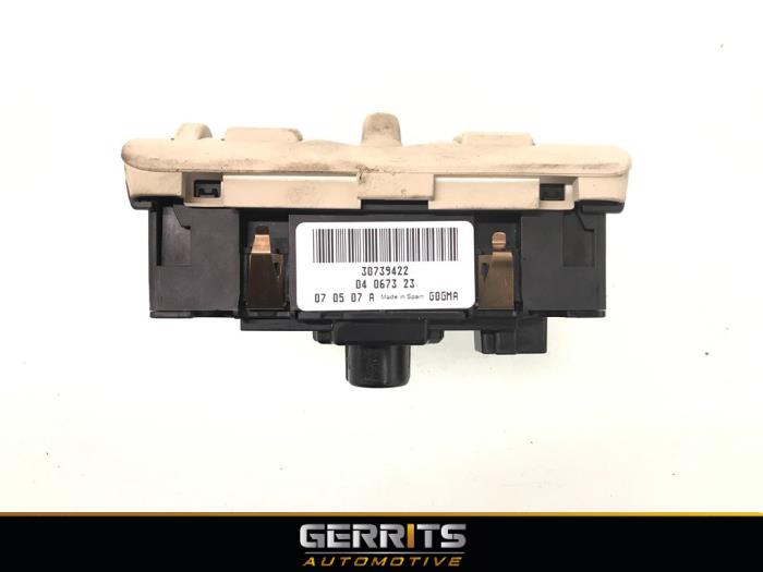 Light switch from a Volvo XC70 (BZ) 2.4 D5 20V AWD 2007