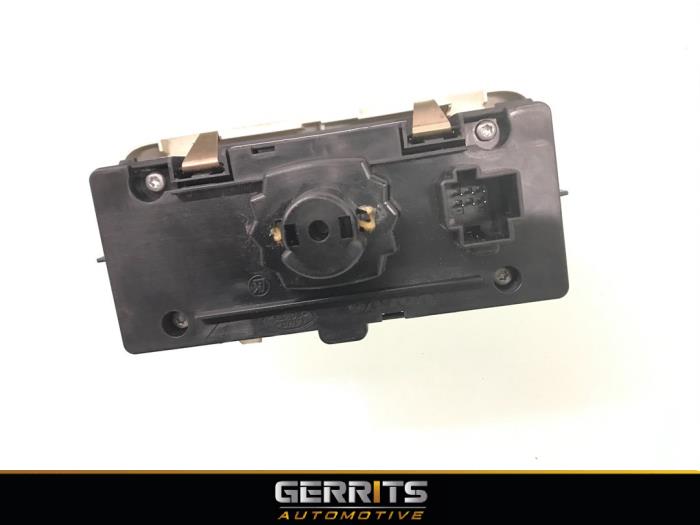 Light switch from a Volvo XC70 (BZ) 2.4 D5 20V AWD 2007