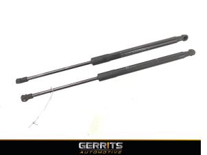 Used Set of tailgate gas struts Toyota Yaris III (P13) 1.5 16V Hybrid Price € 21,98 Margin scheme offered by Gerrits Automotive