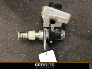 Used Master cylinder Porsche Panamera (971G) 4.0 V8 4S Diesel Price € 99,80 Inclusive VAT offered by Gerrits Automotive