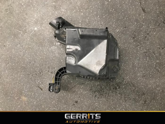 Begagnade Luftfilterhus Ford Transit Connect (PJ2) 1.5 TDCi Pris € 42,34 Inklusive moms erbjuds av Gerrits Automotive BV