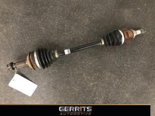 Used Front drive shaft, left Toyota Yaris II (P9) 1.33 16V Dual VVT-I Price € 54,98 Margin scheme offered by Gerrits Automotive
