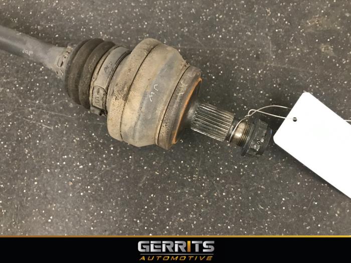 Drive shaft, rear right from a Mercedes-Benz C Estate (S204) 2.2 C-200 CDI 16V BlueEFFICIENCY 2011