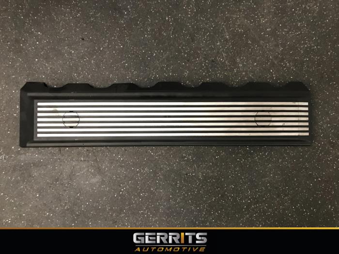 Gebrauchte Abdeckblech Motor BMW 5 serie (E39) 520i 24V Preis € 21,98 Margenregelung angeboten von Gerrits Automotive BV